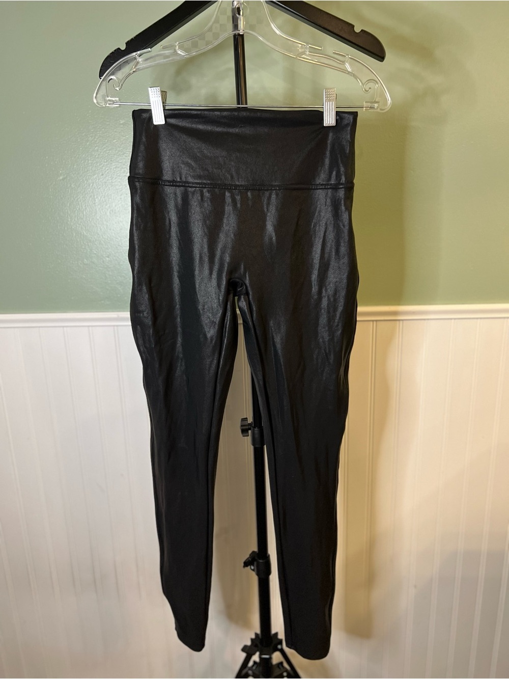 SPANX Black Faux Leather-Look High-Rise Leggings. Size XL
